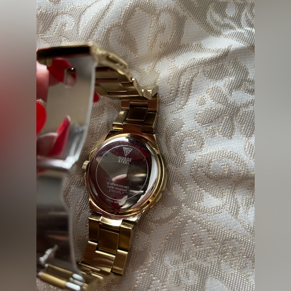 Guess Watch - Picture 6 of 11